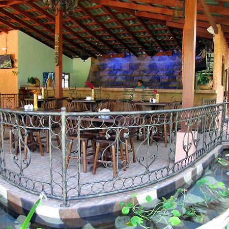 Blue River Resort & Hot Springs Liberia Εστιατόριο φωτογραφία